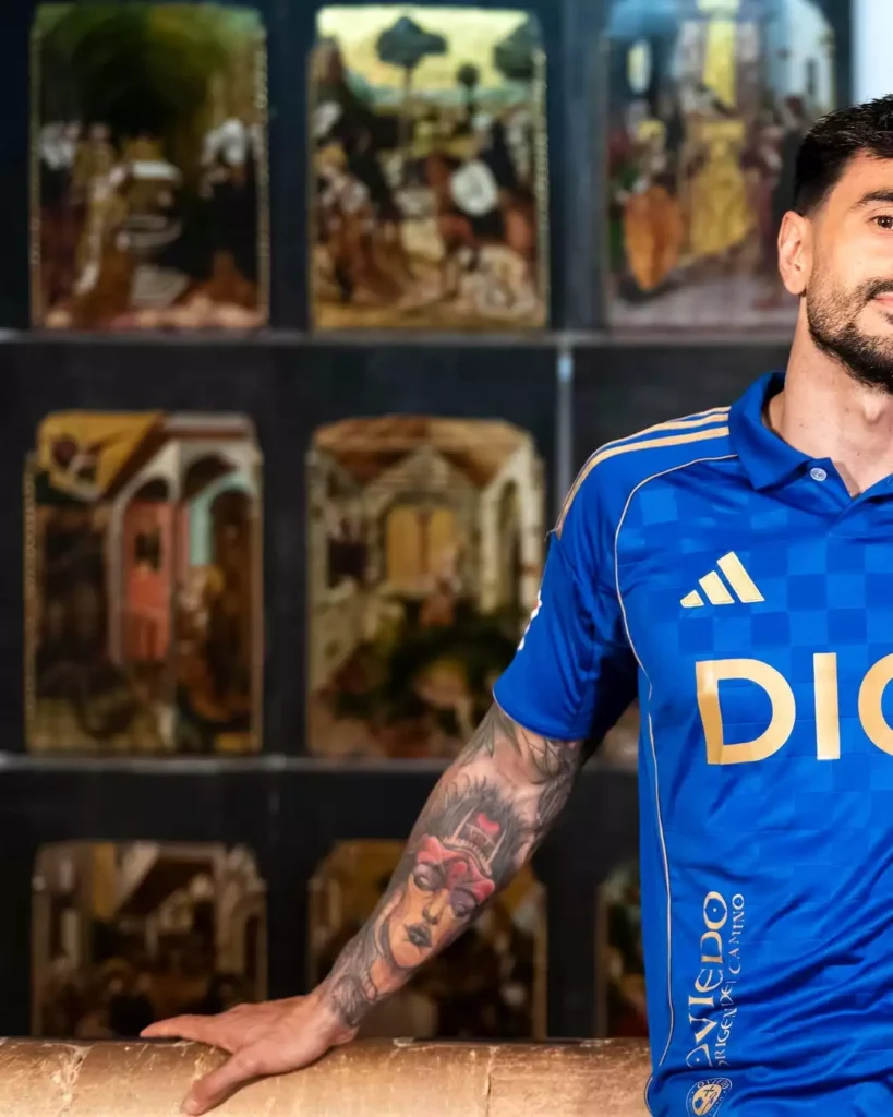Camisa do Real Oviedo 2025-26 celebra centenário com estilo