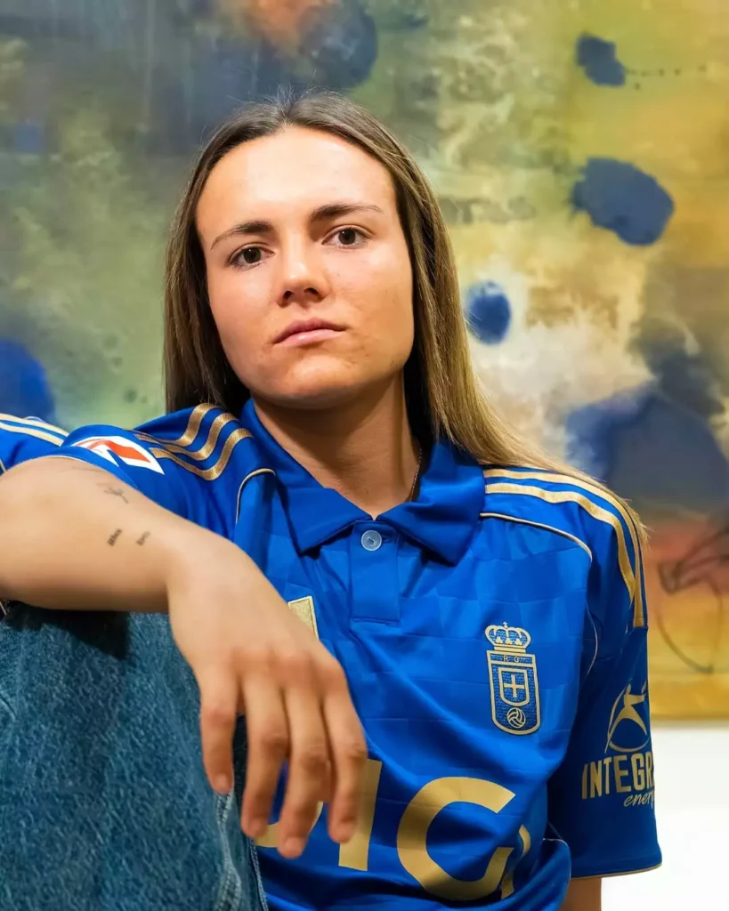 Camisa do Real Oviedo 2025-26 celebra centenário com estilo