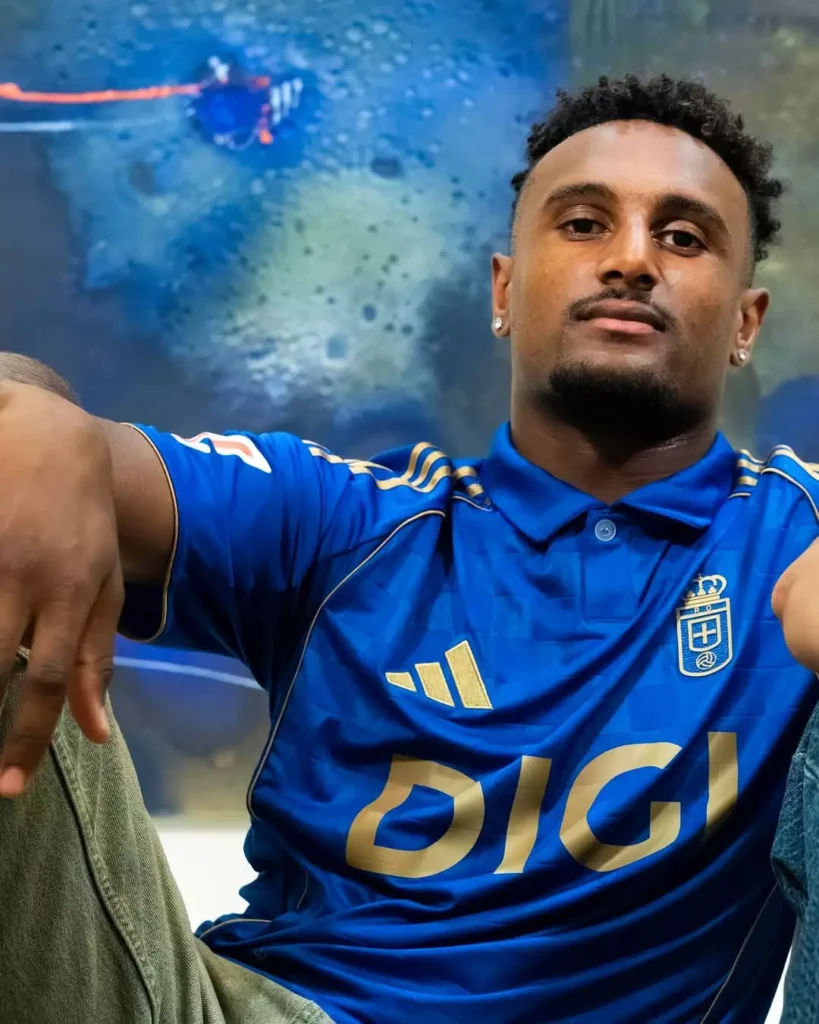 Camisa do Real Oviedo 2025-26 celebra centenário com estilo