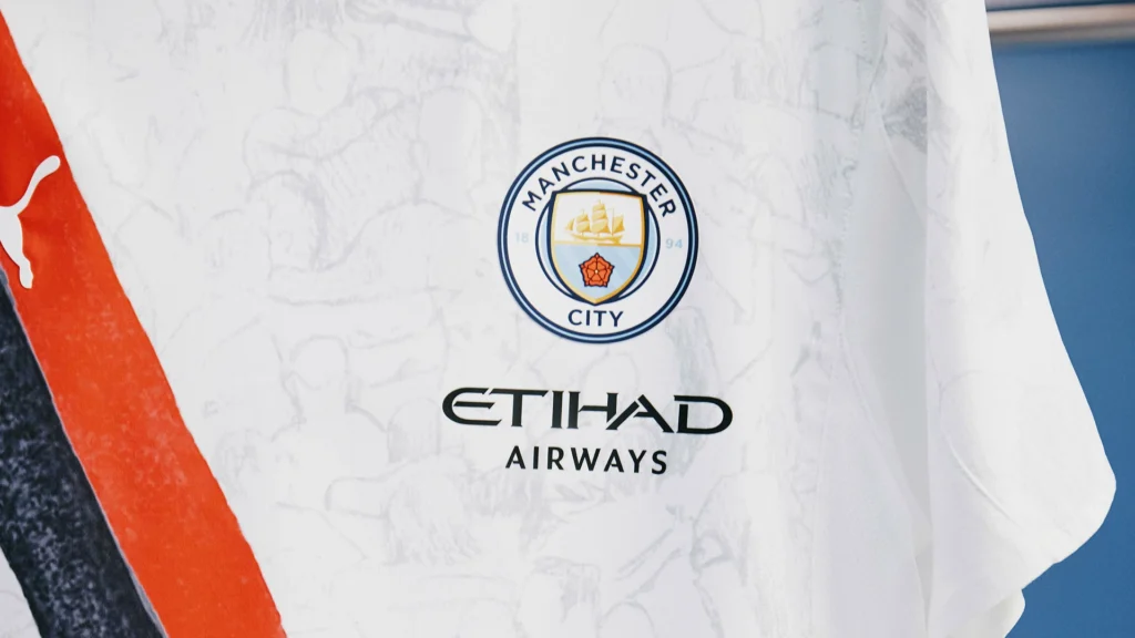 Camisa do Manchester City para a Copa do Mundo de Clubes 2025 celebra a Poznán