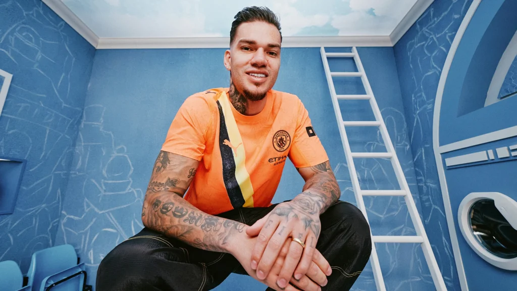 Camisa do Manchester City para a Copa do Mundo de Clubes 2025 celebra a Poznán