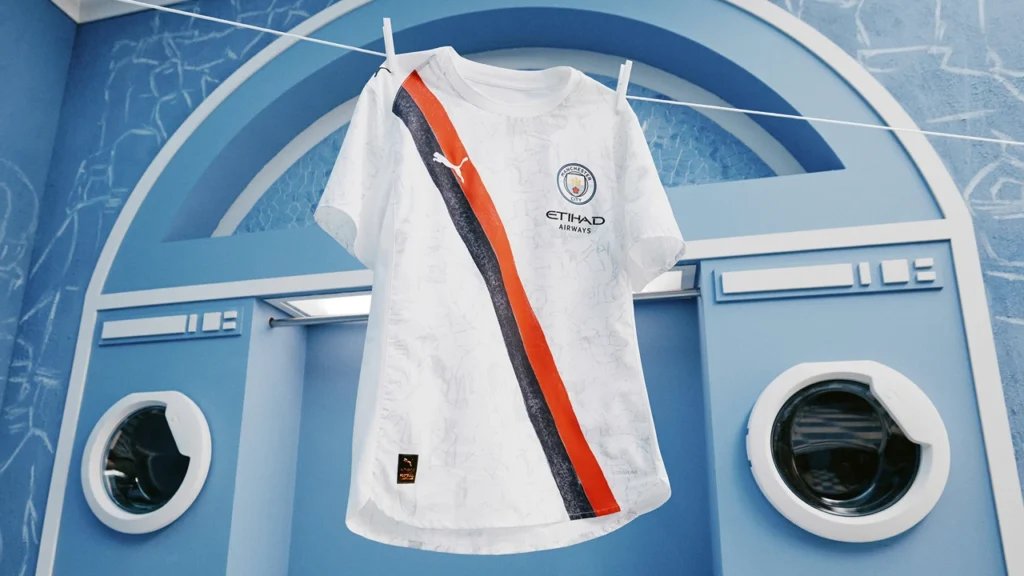 Camisa do Manchester City para a Copa do Mundo de Clubes 2025 celebra a Poznán