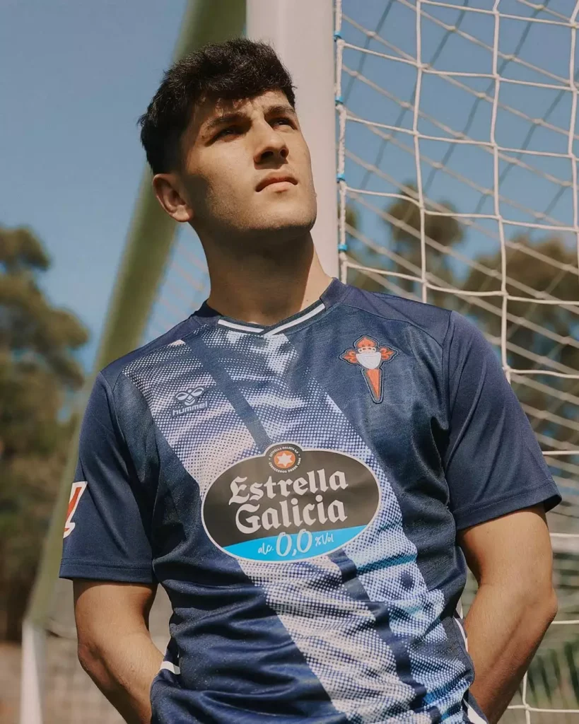 Camisa reserva do Celta de Vigo 2025-2026 homenageia a Galícia