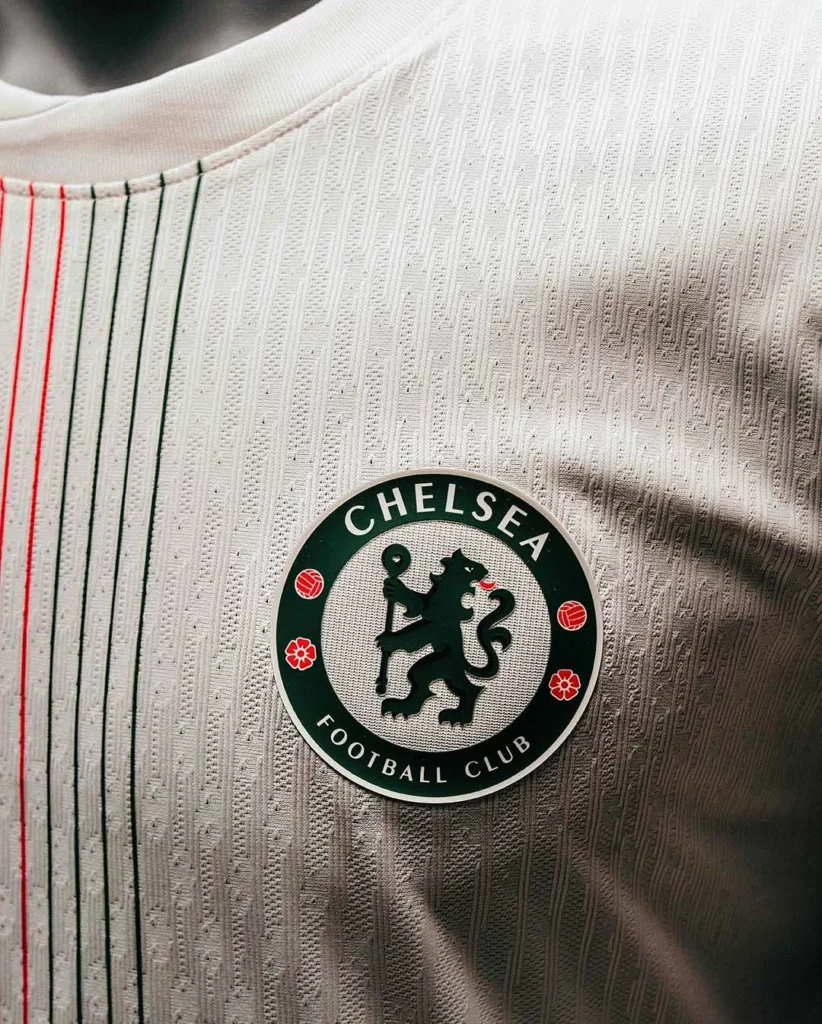 Camisa reserva do Chelsea FC 2025-2026 une tradição e estilo