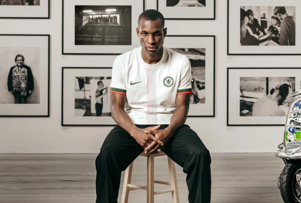 Camisa reserva do Chelsea FC 2025-2026 une tradição e estilo