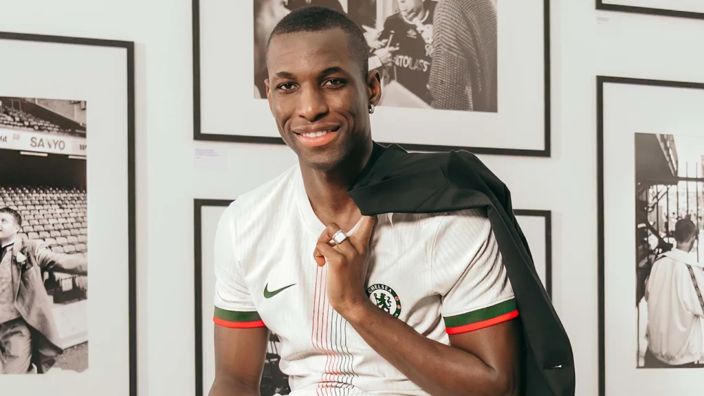 Camisa reserva do Chelsea FC 2025-2026 une tradição e estilo