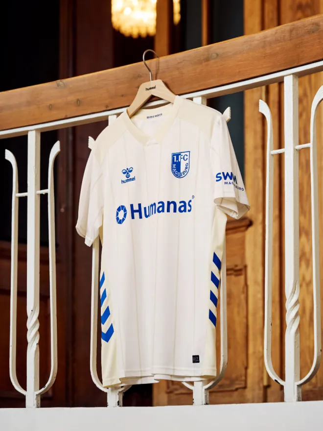 Camisa reserva do Magdeburg 25-26 homenageia o AMO Kulturhaus