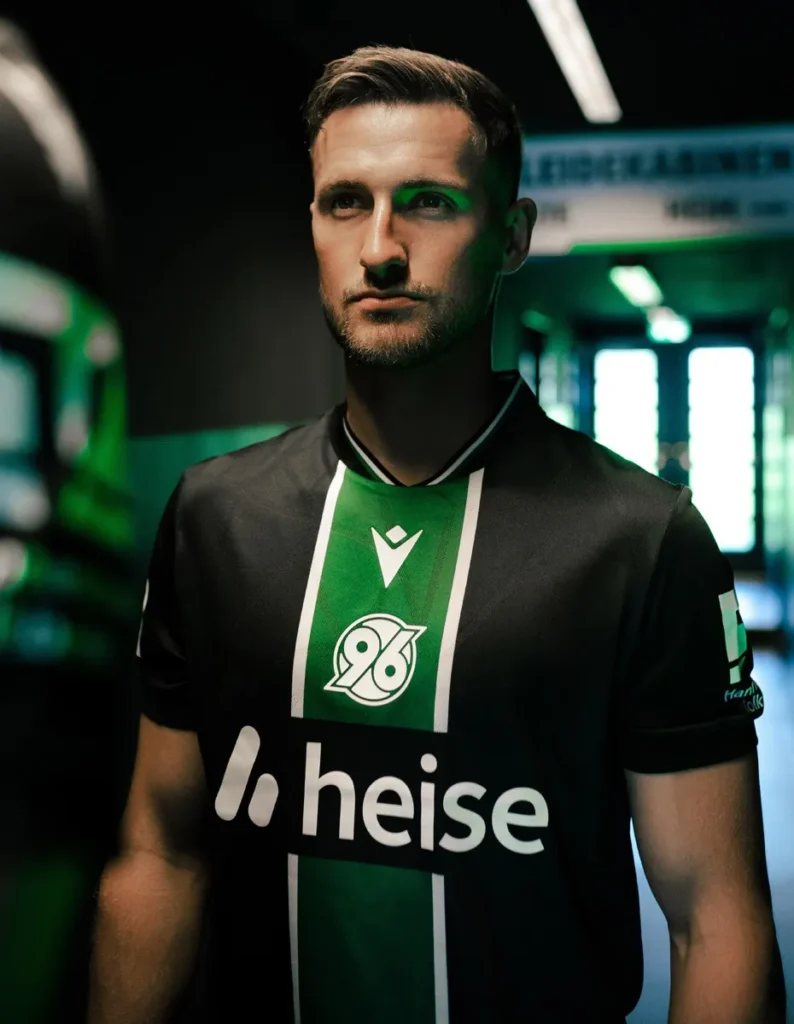 Camisa reserva do Hannover 96 2025-2026 une estilo e mensagem social