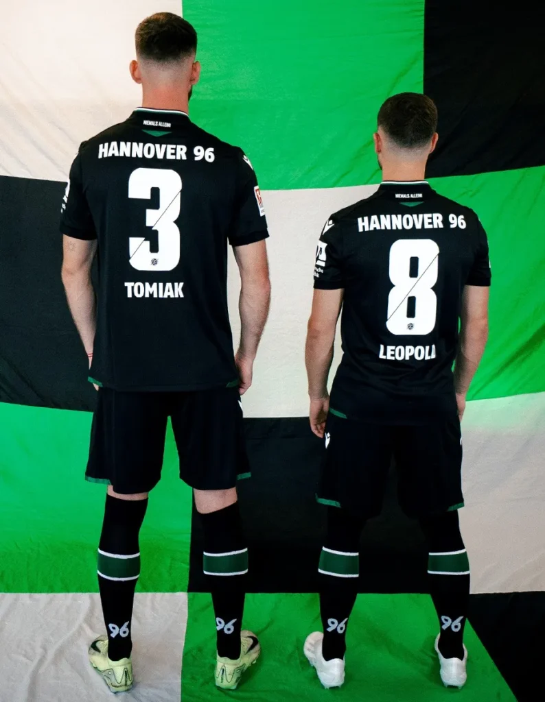 Camisa reserva do Hannover 96 2025-2026 une estilo e mensagem social