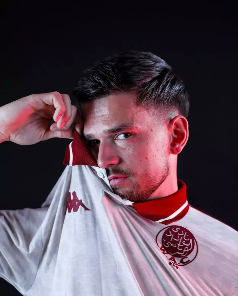 Nova camisa reserva do Wydad Casablanca 2025-2026 é revelada