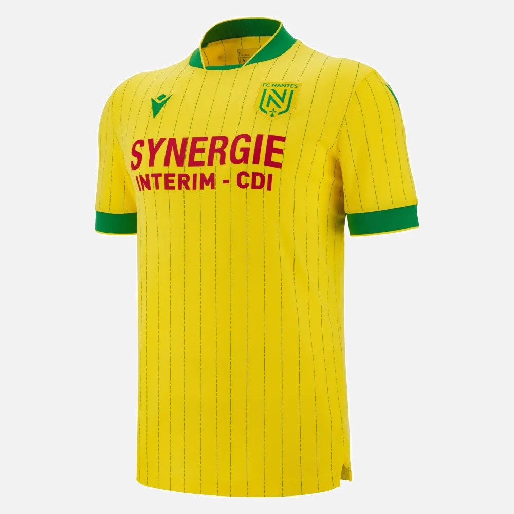 Camisa titular do FC Nantes 2025-2026 tem design retrô e verde