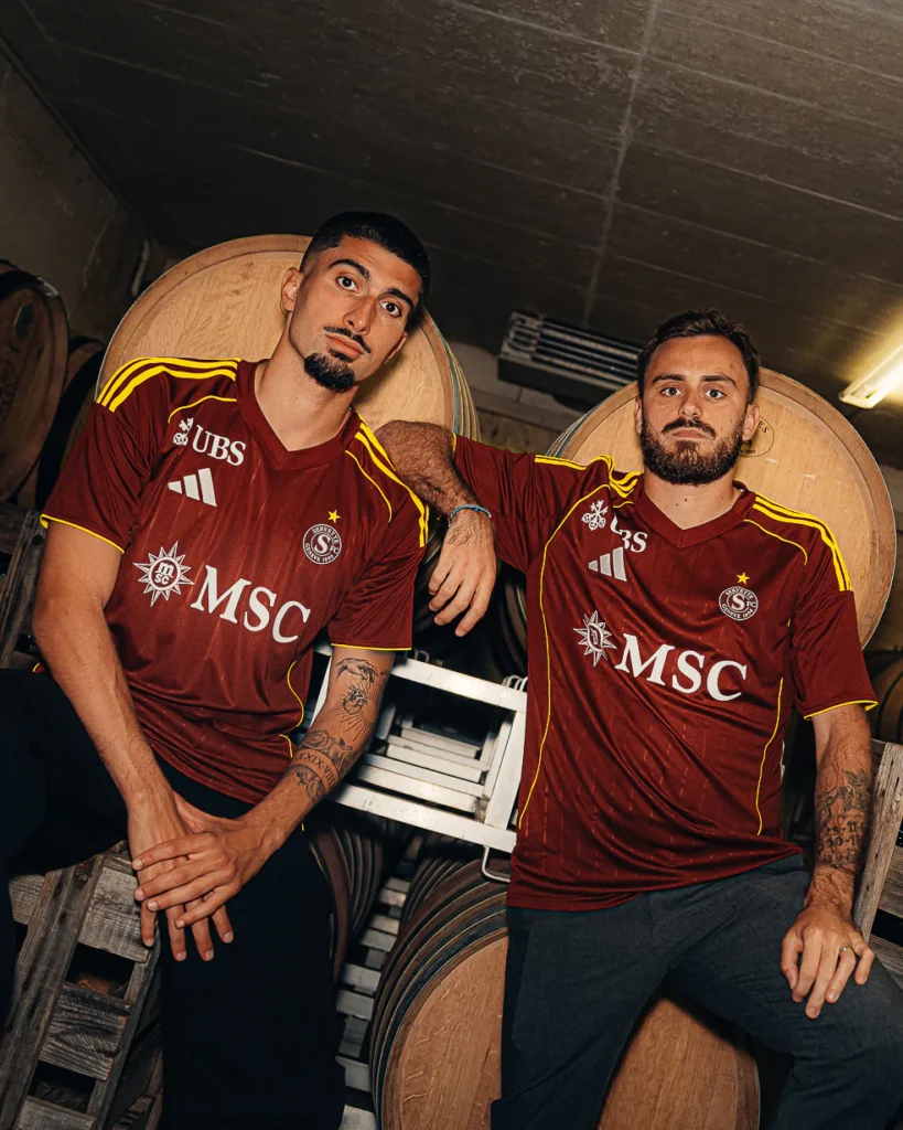Camisa titular do Servette FC 2025-2026 é lançada pela Adidas