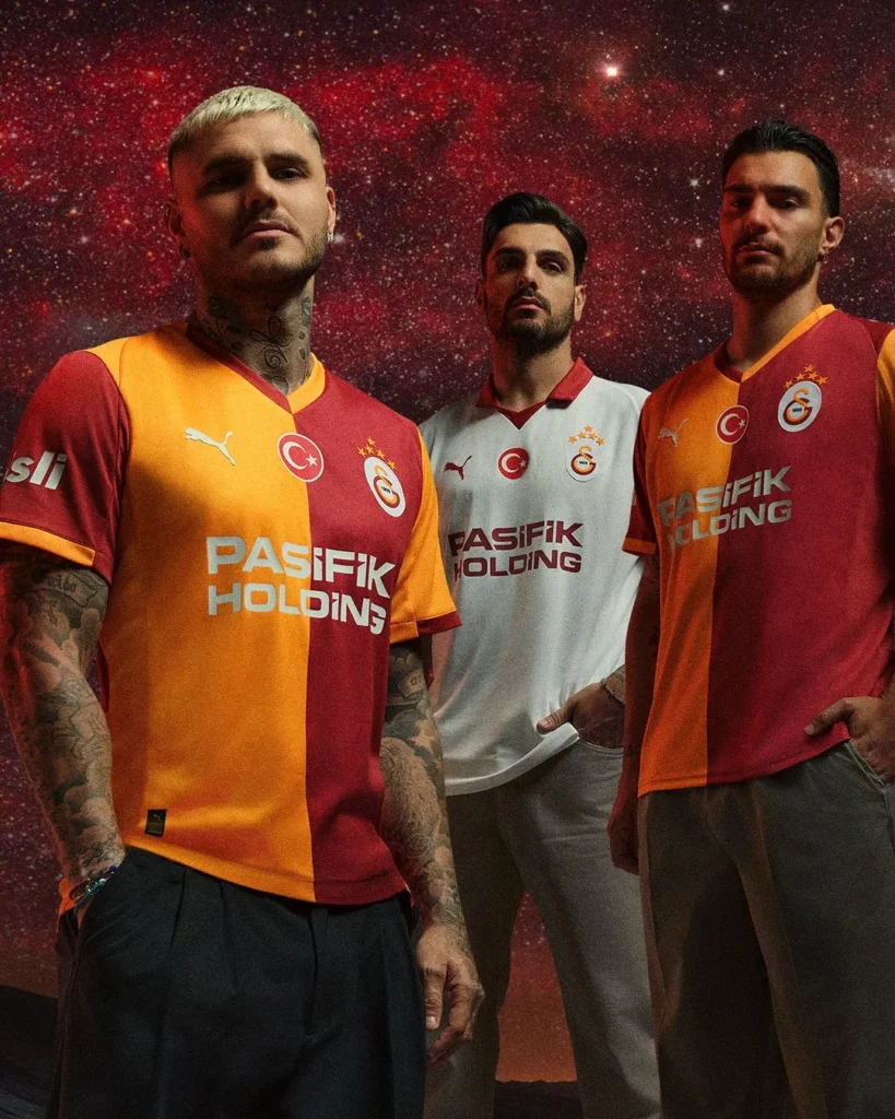 Camisas do Galatasaray 2025-2026 celebram título histórico com estilo