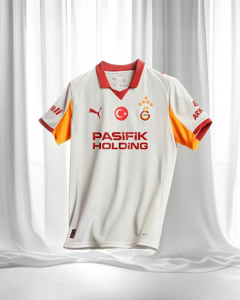 Camisas do Galatasaray 2025-2026 celebram título histórico com estilo