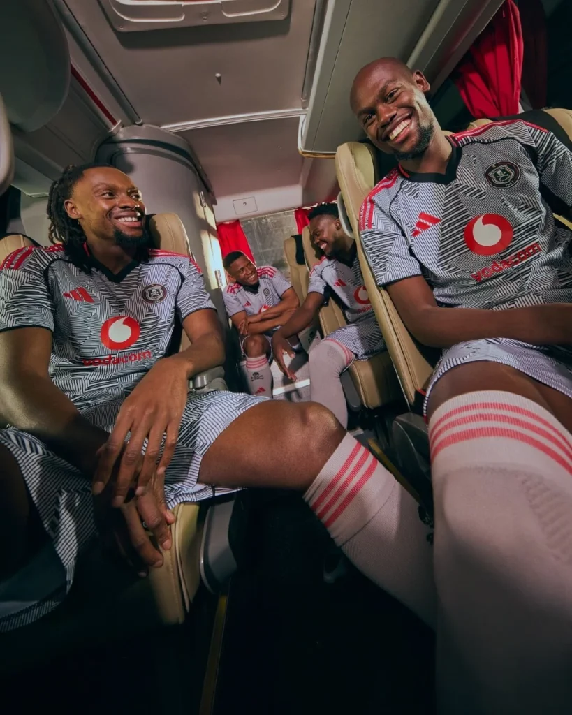 camisas-orlando-pirates-2025-2026-adidas