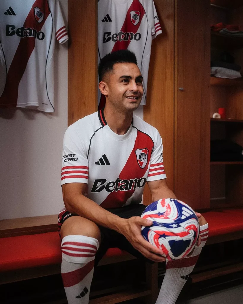 Camisas do River Plate 2025-2026 celebram tradição e inovação