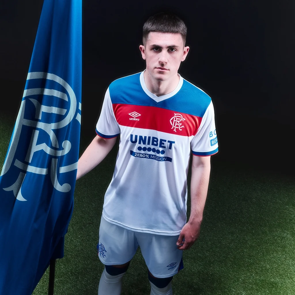 Nova camisa reserva do Rangers FC 2025-2026 é revelada