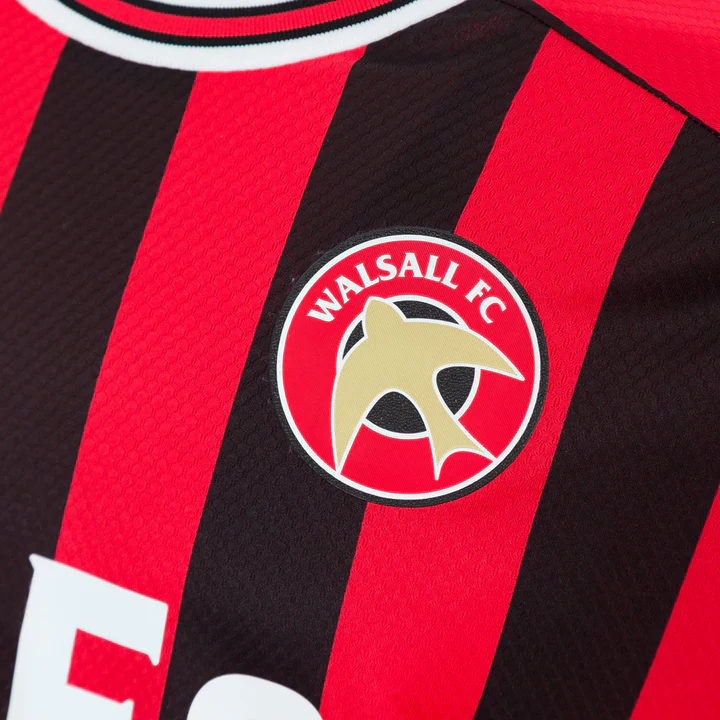 Walsall FC 25-26: Camisas Titular e Reserva Surpreendem