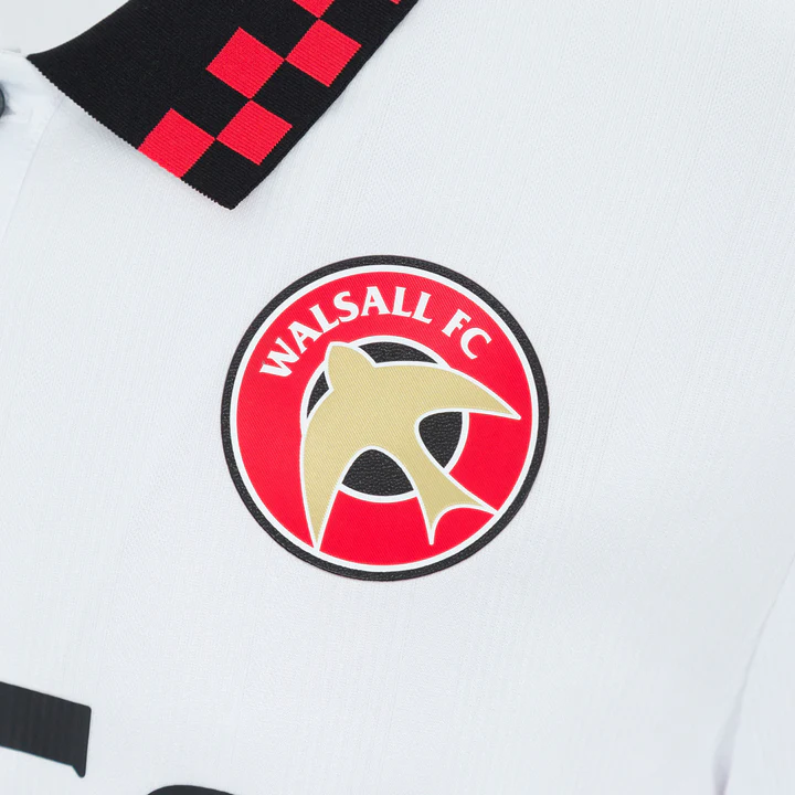 Walsall FC 25-26: Camisas Titular e Reserva Surpreendem